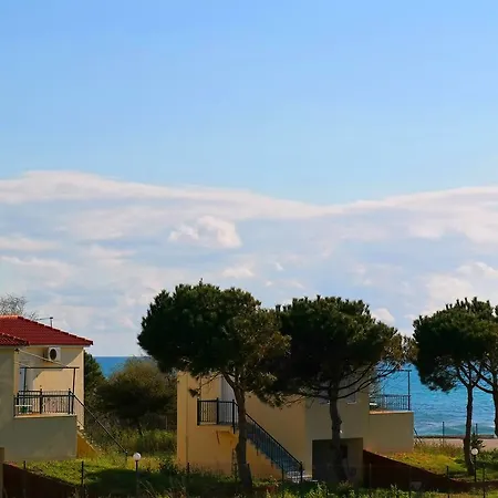 Romanos Beach Villas Exterior photo