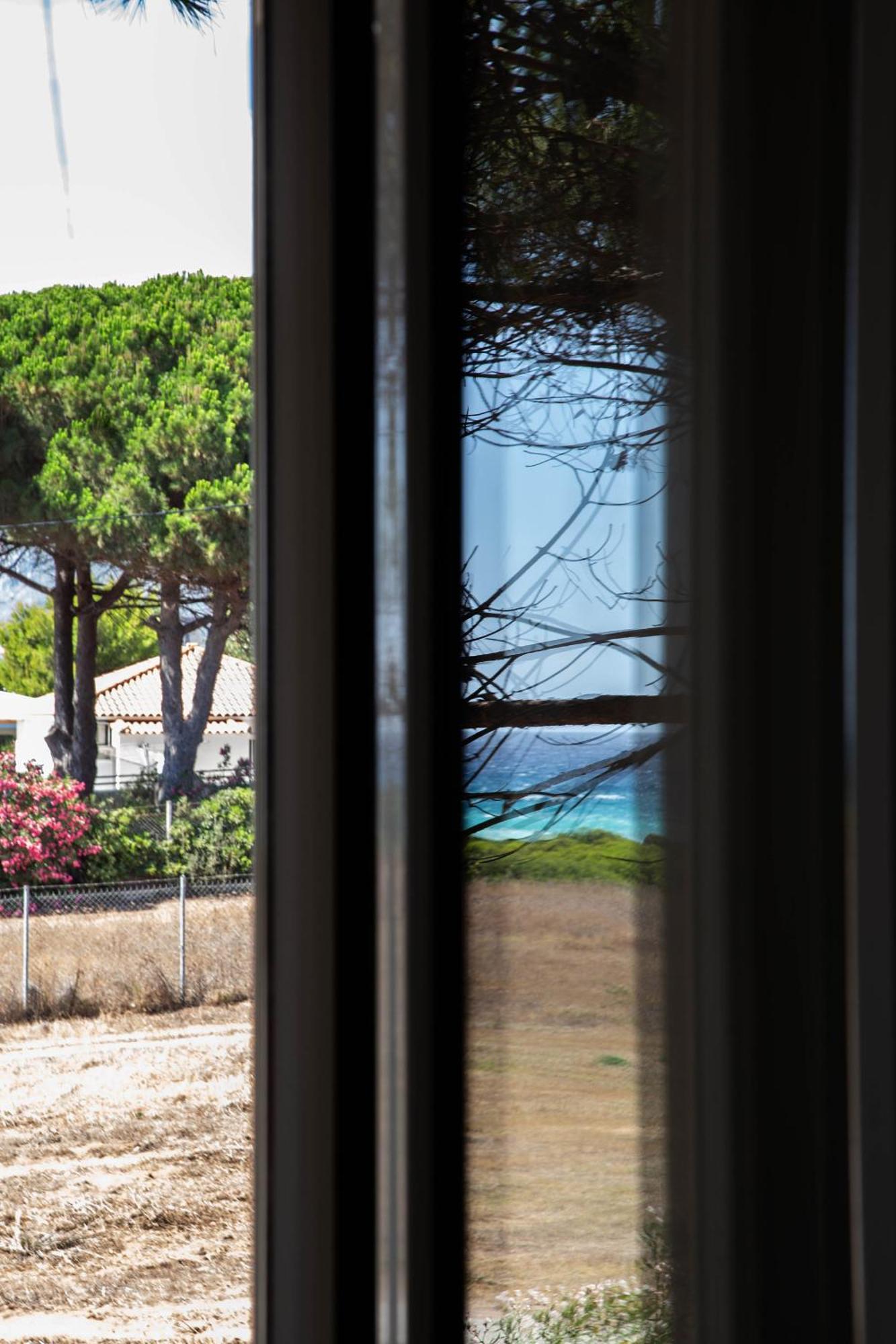 Aparthotel Romanos Beach Villas 3*
